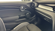 MINI Hatchback 1.5 Cooper Sport Premium 3dr Auto Petrol Hatchback